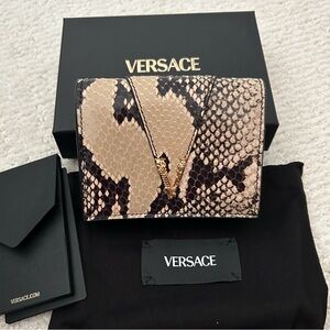 Versace V Virtus Snakeskin Embossed Calf Leather Compact Wallet NEW